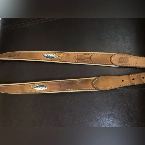 Men’s Fish Belt measurement is 45”inches laid flat n measured - Picture 5 of 13